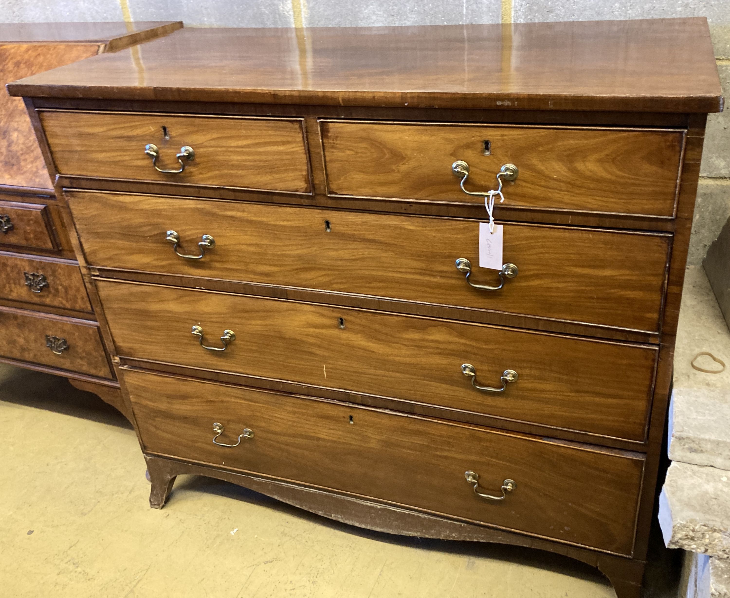 A George III mahogany chest of drawers, width 110cm, depth 51cm, height 98cm
